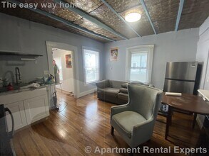 2 Appian Way in Allston, MA - Building Photo - Building Photo