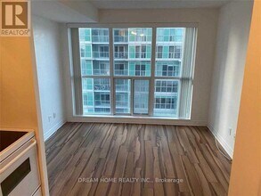 50 Town Centre Court in Toronto, ON - Building Photo - Building Photo