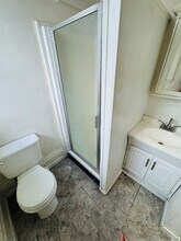 166 2nd Ave in Troy, NY - Foto de edificio - Building Photo