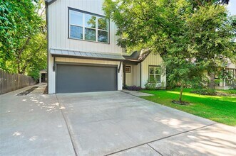 1125 Saucedo St in Austin, TX - Building Photo - Building Photo