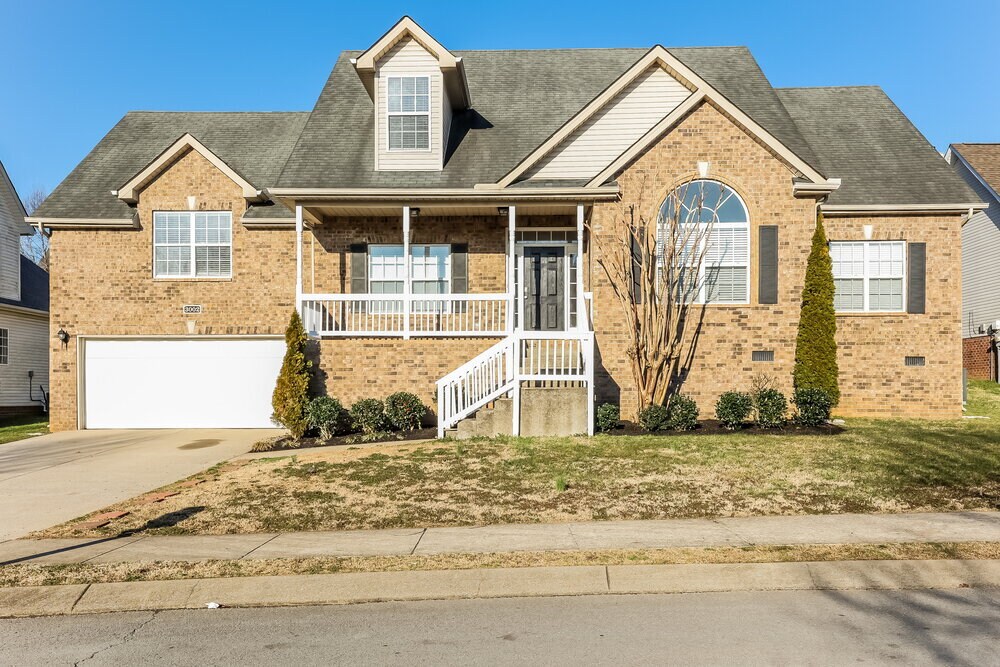 3002 Carpenters Pass in Spring Hill, TN - Building Photo