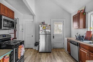 1208 Hovey St SW in Grand Rapids, MI - Building Photo