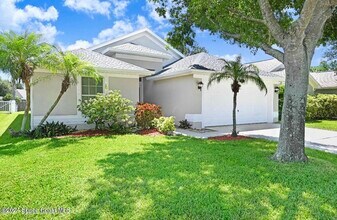 2711 Stratford Pointe Dr in West Melbourne, FL - Building Photo - Building Photo