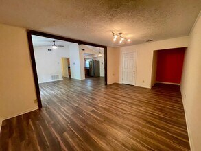 8967 Bentwood Ln in Riverdale, GA - Building Photo - Building Photo