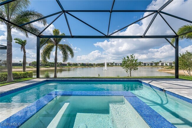 8786 St Lucia Dr in Naples, FL - Building Photo - Building Photo