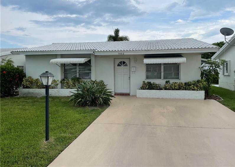 1002 SW 5th Ave in Boynton Beach, FL - Building Photo