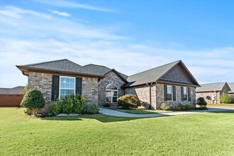 27998 Cross Gate Dr in Madison, AL - Building Photo - Building Photo