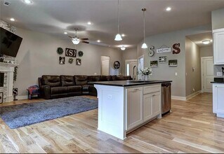 13 Kiswick Dr in Bella Vista, AR - Building Photo - Building Photo