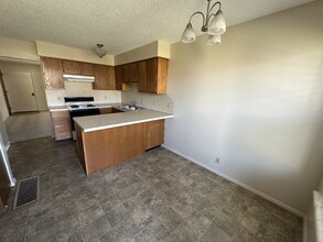 701 Devonshire Dr in Celina, OH - Building Photo - Building Photo