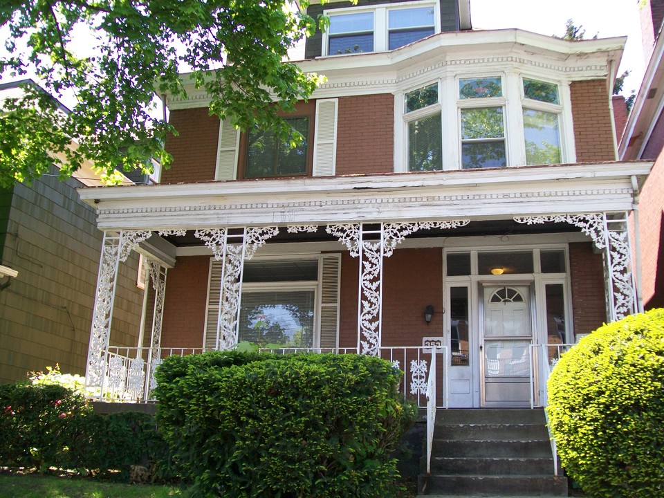 353 Melwood Ave in Pittsburgh, PA - Building Photo