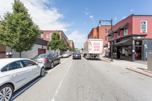 64 Water St in Worcester, MA - Foto de edificio - Building Photo