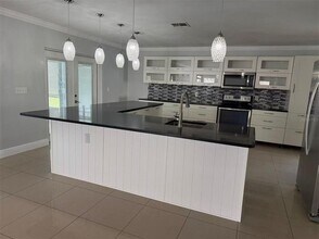 1231 Seneca Falls Dr in Orlando, FL - Building Photo - Building Photo