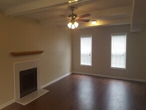 1017 Flintwood Ct in High Point, NC - Building Photo - Building Photo