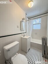 6 Pama Gardens, Unit 3 in Boston, MA - Foto de edificio - Building Photo