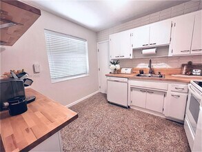 9840 SW 165th Terrace in Miami, FL - Building Photo - Building Photo