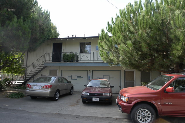 22175-22179 Rio Vista St