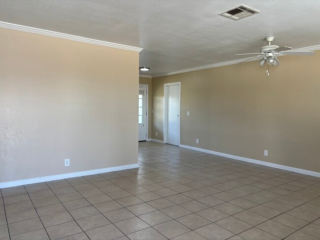 12991 Kiowa Rd, Unit 2