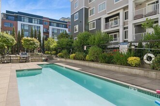 1525 NW 57th St in Seattle, WA - Building Photo - Building Photo