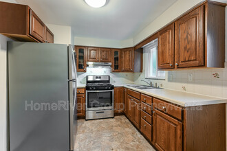 3605 South Park Rd in Bethel Park, PA - Foto de edificio - Building Photo