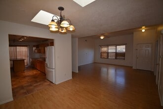 5901 Camino de la Luna NW in Albuquerque, NM - Building Photo - Building Photo