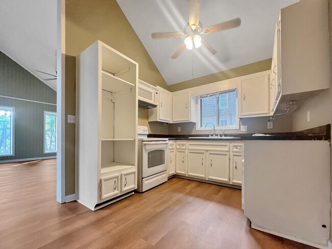 3115 Candlewood Dr in Jonesboro, AR - Building Photo - Building Photo