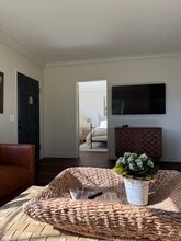 4504 Live Oak Dr in Claremont, CA - Building Photo - Building Photo