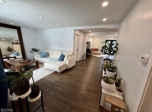 321 Minute Arms Rd in Union, NJ - Building Photo - Building Photo