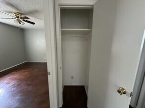 212 Memory Ln in Whitehouse, TX - Foto de edificio - Building Photo