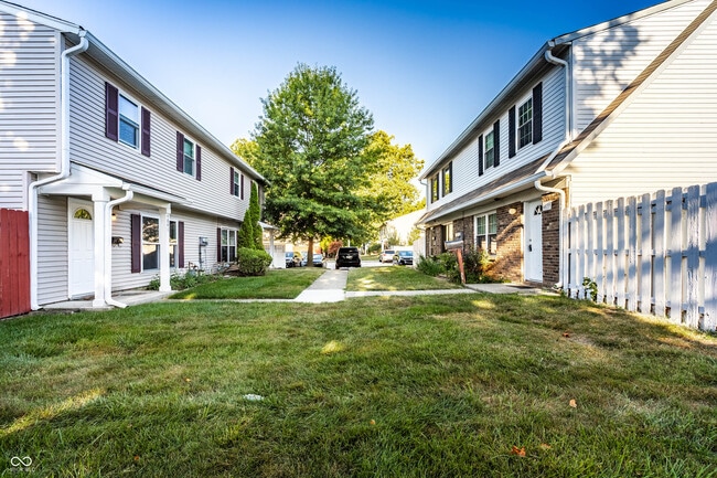 4839 Oakwood Trail in Indianapolis, IN - Building Photo - Building Photo