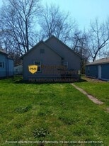 1327 W 32nd St in Indianapolis, IN - Building Photo