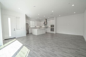 27128 W Scrub Oak Ct in Valencia, CA - Building Photo - Building Photo