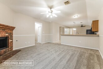 3824 Clay Mathis Rd in Mesquite, TX - Foto de edificio - Building Photo