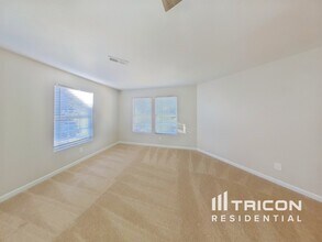 1332 Waterlily Lane in Charlotte, NC - Building Photo - Building Photo