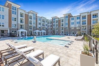 Bainbridge Cary in Cary, NC - Building Photo - Building Photo