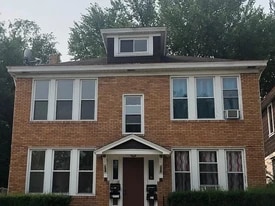 132 Birmingham Ave in Pittsburgh, PA - Building Photo