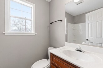 106 Darnell Pl in Clarksville, TN - Building Photo - Building Photo