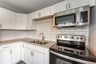 1362 Clinton St in Columbus, OH - Building Photo - Building Photo