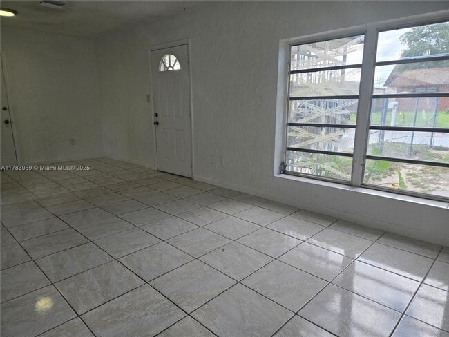 3310 NW 214th St in Miami Gardens, FL - Building Photo - Building Photo