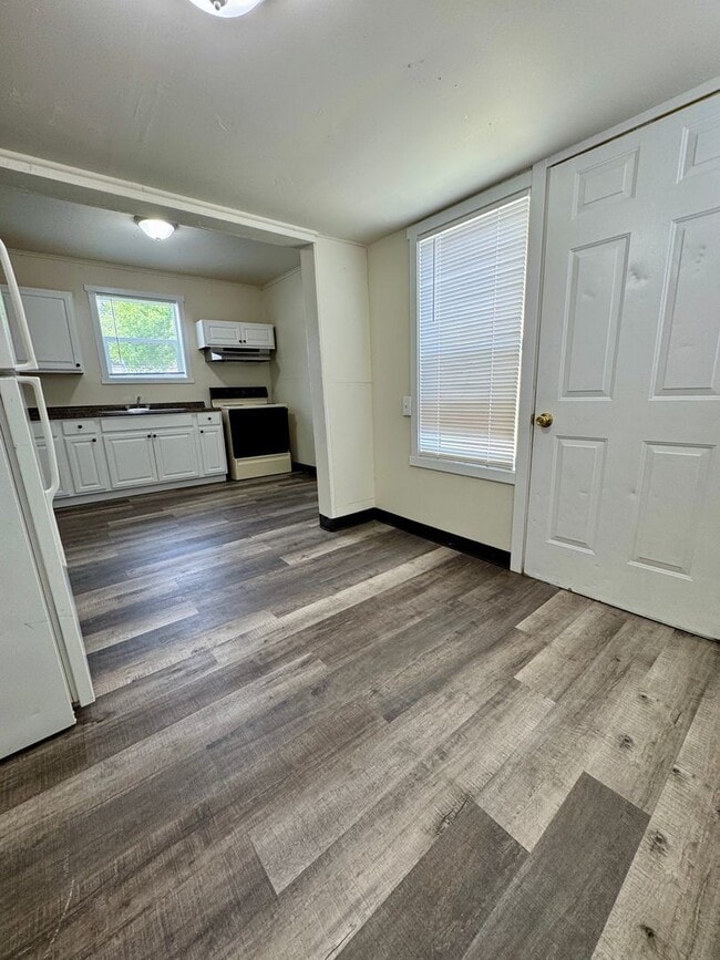 property at 311 N 4th Ave