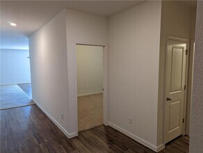19112 George Norris Dr in Manor, TX - Building Photo - Building Photo