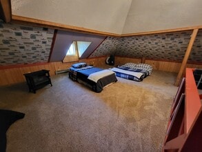 1406 S Bartholomew Canyon Dr in Springville, UT - Foto de edificio - Building Photo