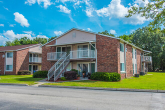 Ashley Oaks in Charleston, SC - Building Photo - Building Photo