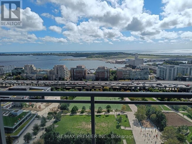 property at 15-2915 Iceboat Terr