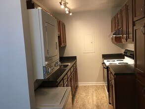 2223 Laurel Ave, Unit 6 in Knoxville, TN - Building Photo - Building Photo