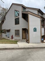 3900 Aspen Dr in Montgomery, TX - Building Photo