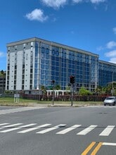 7000 Hawaii Kai Dr, Unit 2113 in Honolulu, HI - Foto de edificio - Building Photo