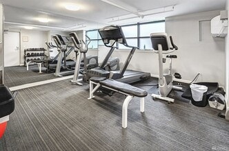 425 Vine St, Unit 325 in Seattle, WA - Building Photo - Building Photo