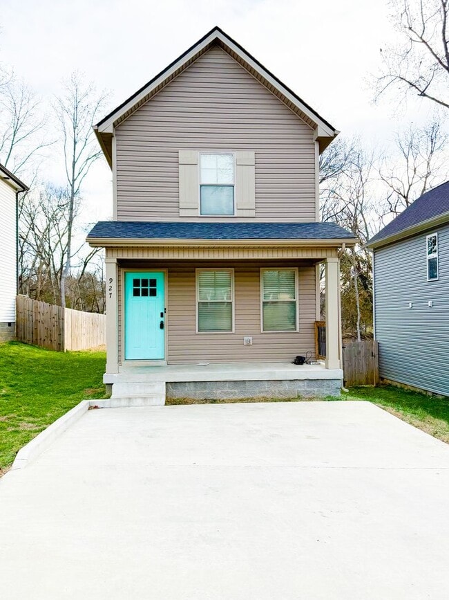 property at 927 Oak Ln