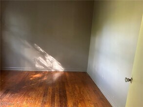 122 S Bon Air Ave in Youngstown, OH - Building Photo - Building Photo