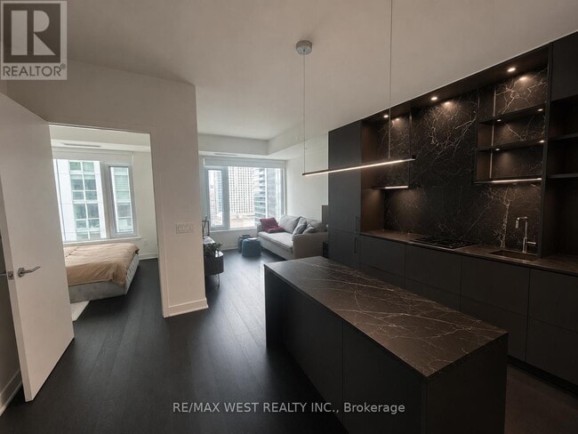 property at 11 Yorkville Ave